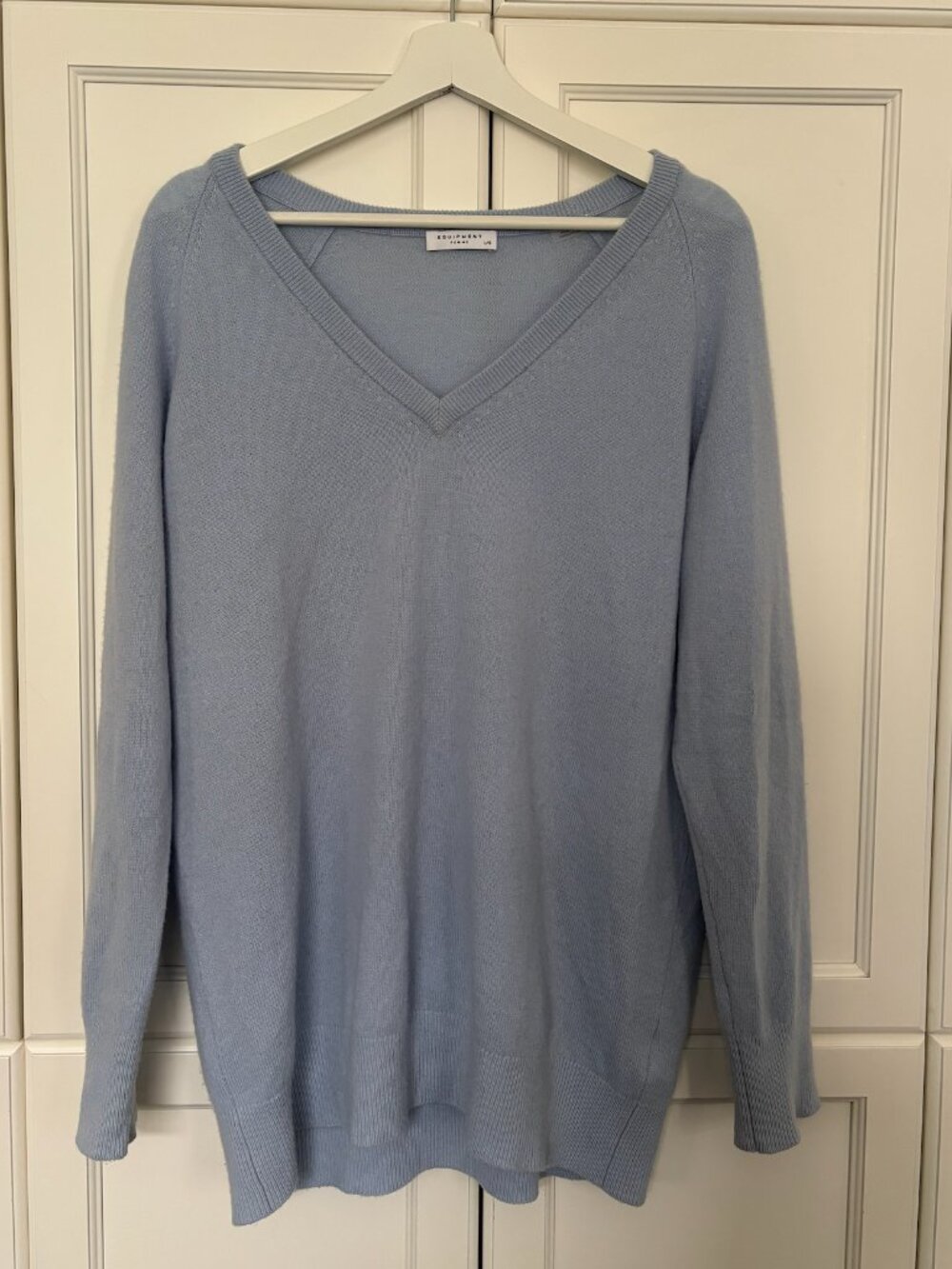 EQUIPMENT - Baby blue cashmere sweater